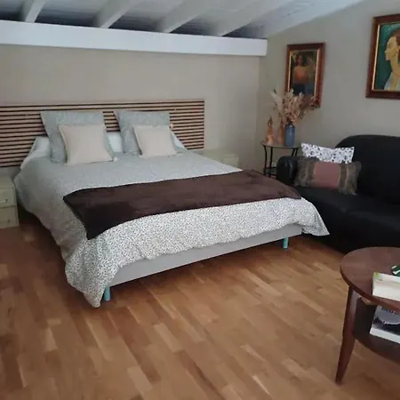 Maison Accueillante Avec Jacuzzi Prive A