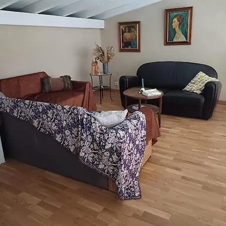 Maison Accueillante Avec Jacuzzi Prive A